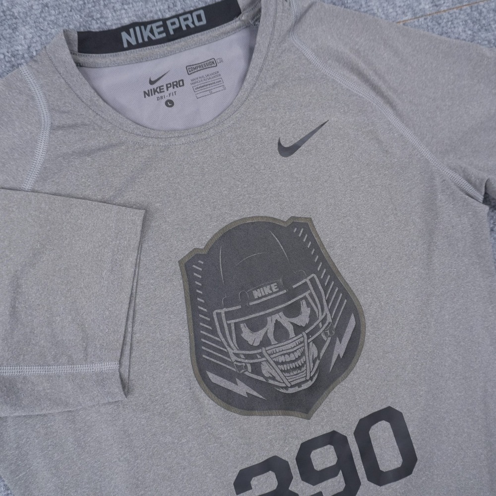Nike Pro Compression Shirt L Gray Skull Football Helmet Graphic 390 Short Sleeve